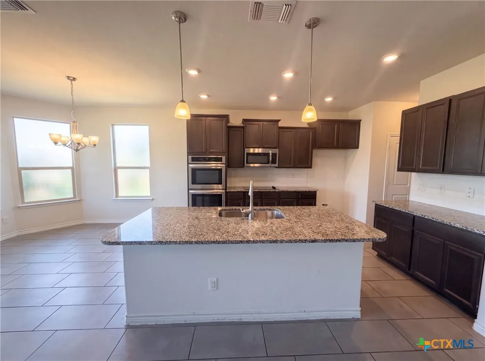 5614 Fenton Lane Belton, TX 76513