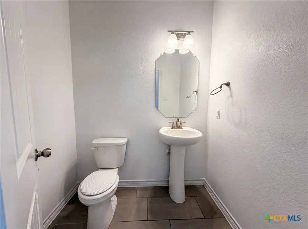 5614 Fenton Lane Belton, TX 76513