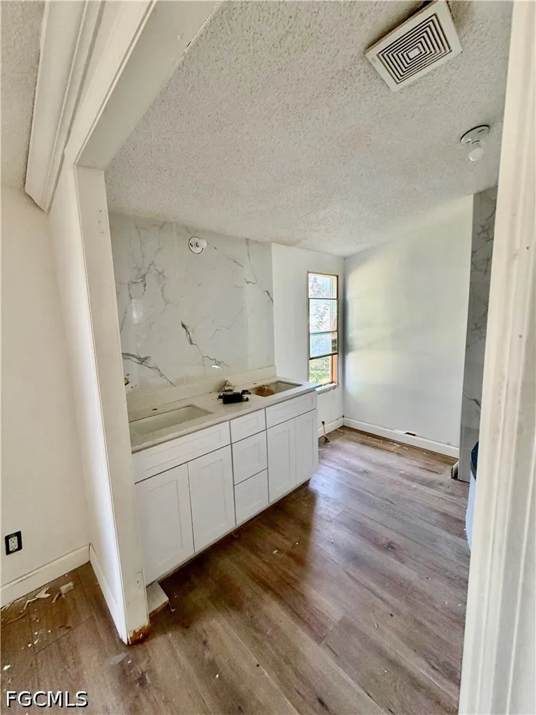 Paul Howard Drive Jacksonville, FL 32222