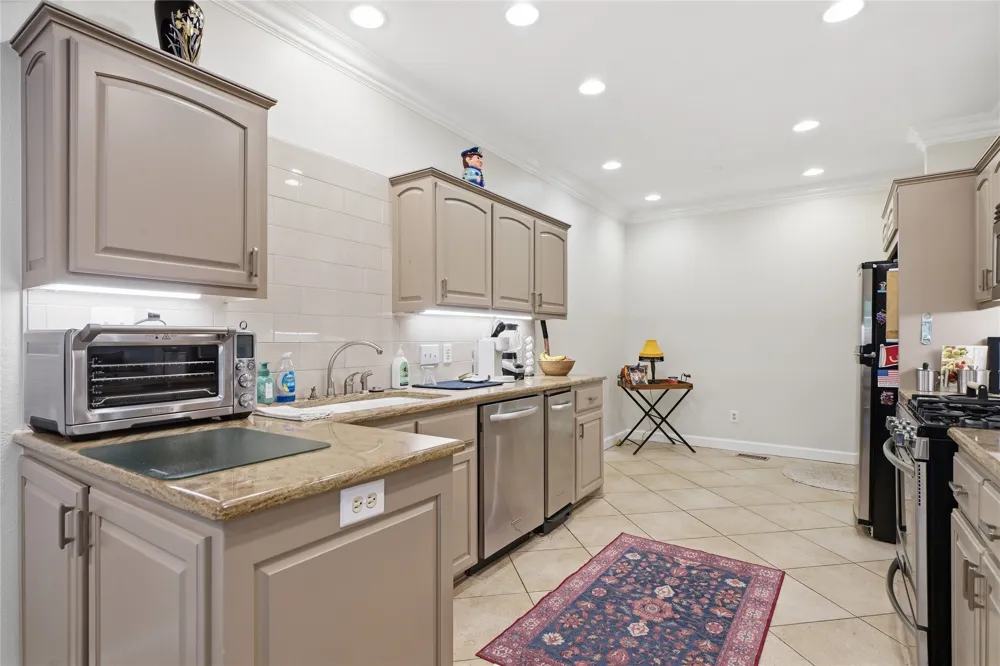 36 Woodward Boulevard #200-17 Tulsa, OK 74114