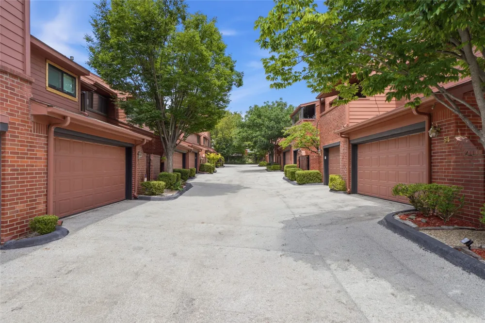 36 Woodward Boulevard #200-17 Tulsa, OK 74114