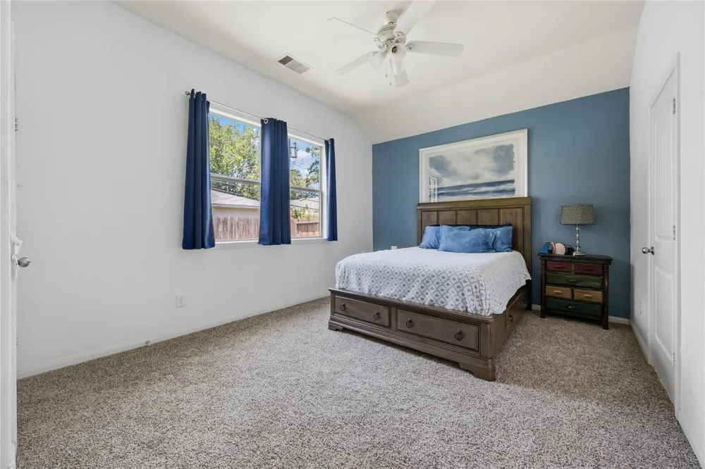 415 Cherry Valley Drive Huffman, TX 77336