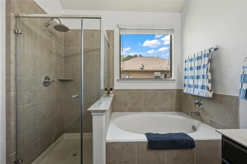 415 Cherry Valley Drive Huffman, TX 77336