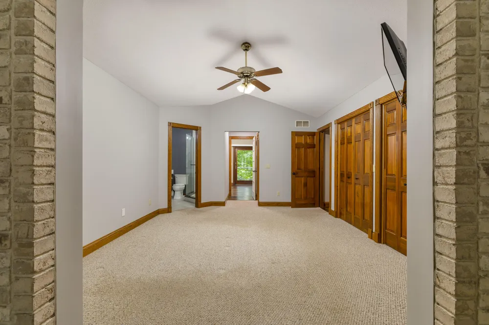 8047 Kraft Avenue SE Caledonia, MI 49316