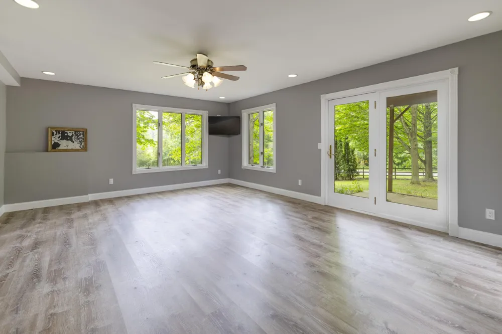 8047 Kraft Avenue SE Caledonia, MI 49316