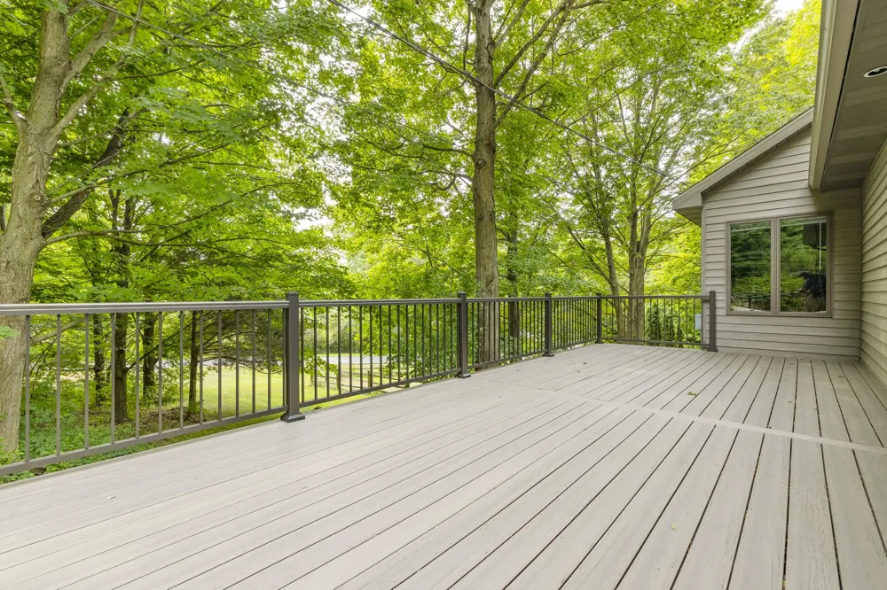 8047 Kraft Avenue SE Caledonia, MI 49316