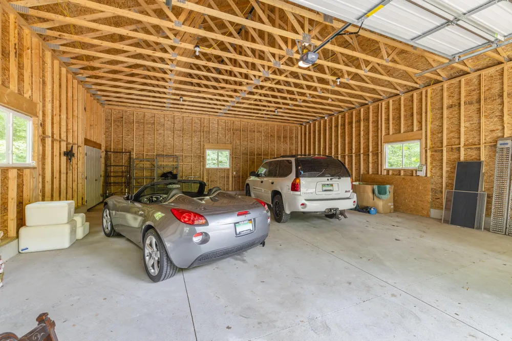 8047 Kraft Avenue SE Caledonia, MI 49316