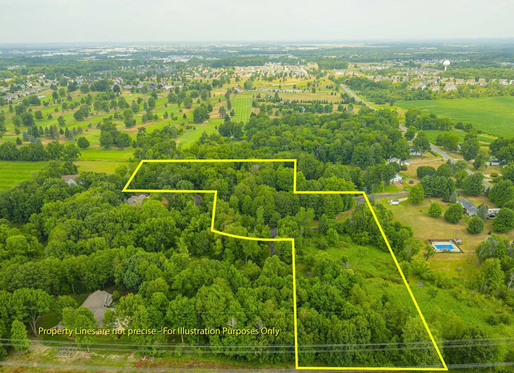 8047 Kraft Avenue SE Caledonia, MI 49316