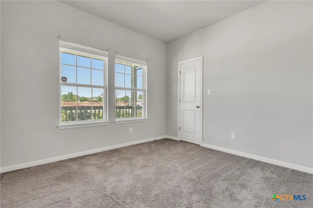 513 Lucky Ave Bertram, TX 78605