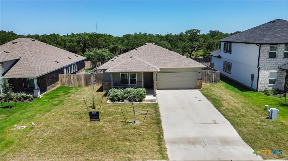 513 Lucky Ave Bertram, TX 78605