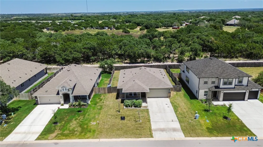 513 Lucky Ave Bertram, TX 78605