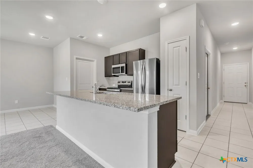 513 Lucky Ave Bertram, TX 78605