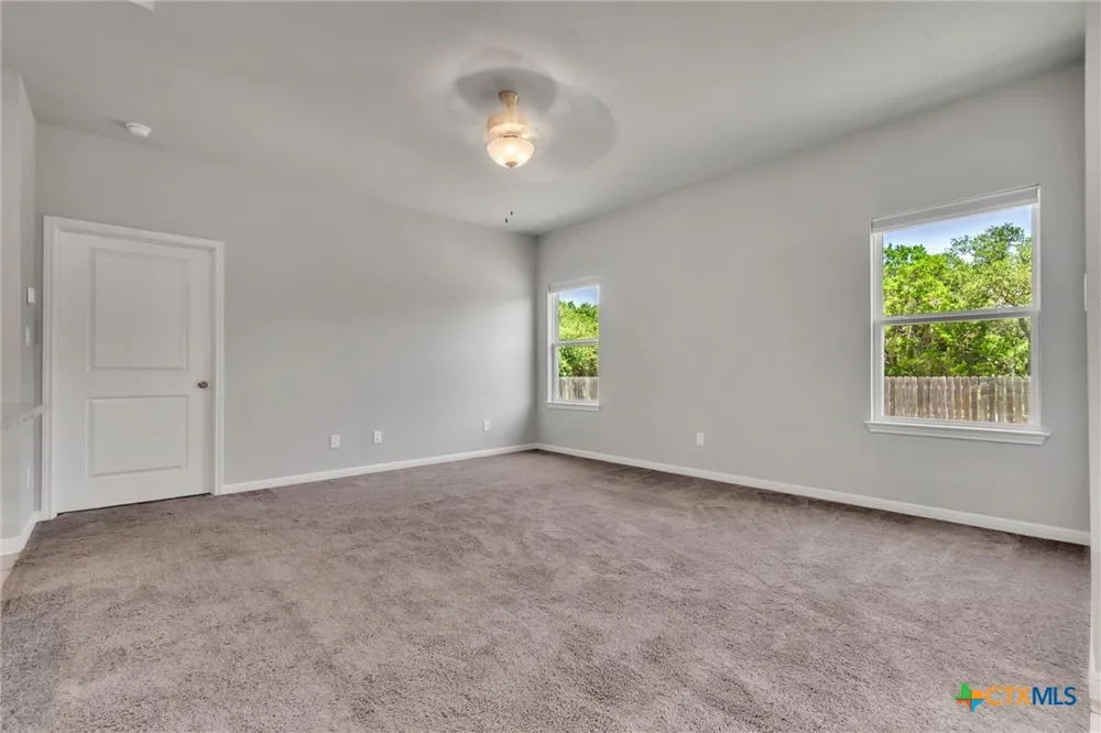 513 Lucky Ave Bertram, TX 78605