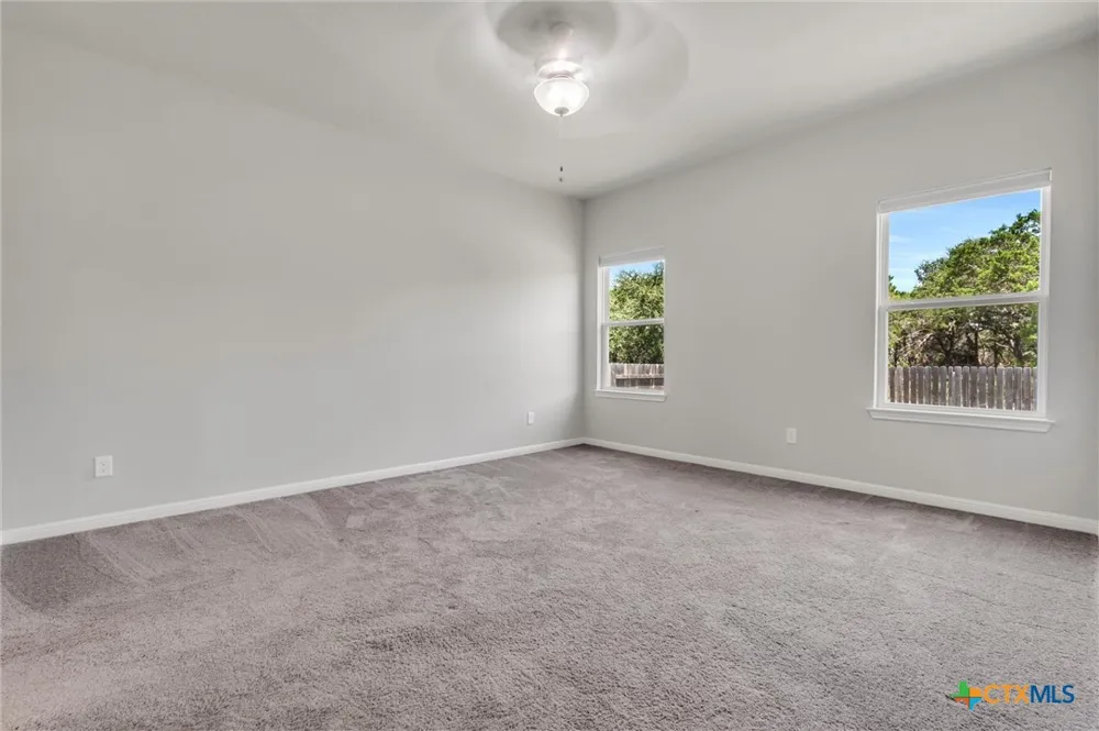 513 Lucky Ave Bertram, TX 78605