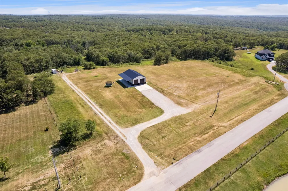557 High Point Lane Skiatook, OK 74070