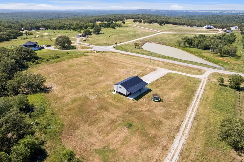 557 High Point Lane Skiatook, OK 74070