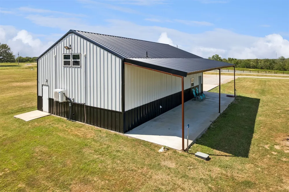 557 High Point Lane Skiatook, OK 74070