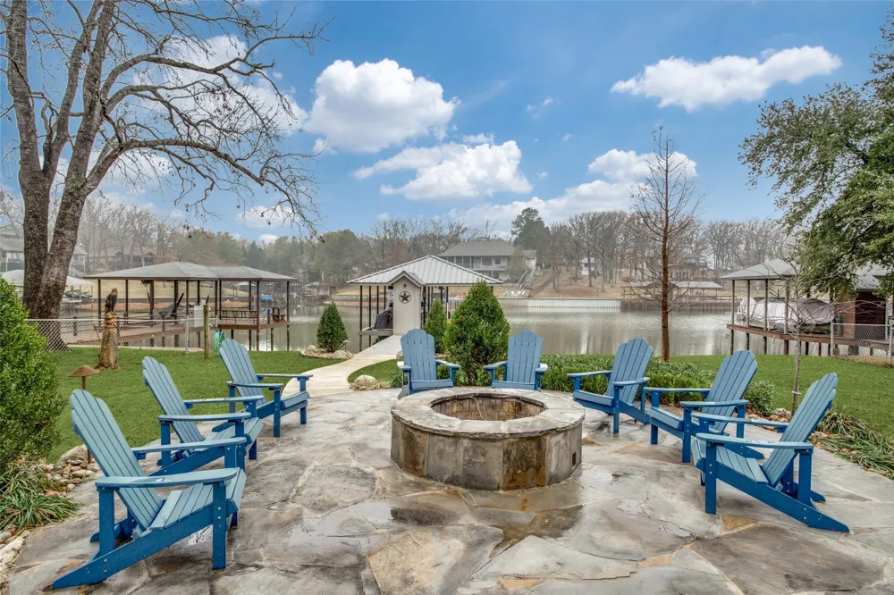 150 Bayside Circle Malakoff, TX 75148