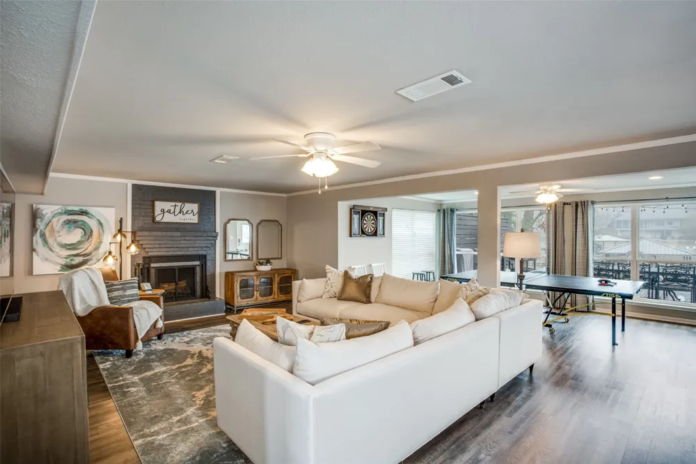 150 Bayside Circle Malakoff, TX 75148