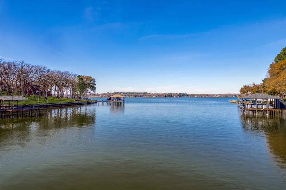 150 Bayside Circle Malakoff, TX 75148