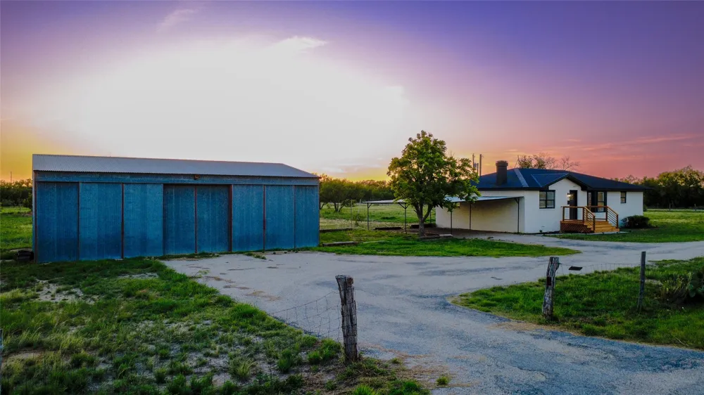 11805 Juniper Lane San Angelo, TX 76904