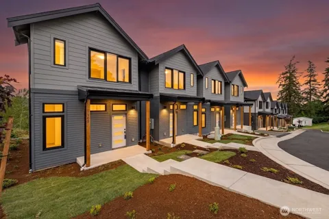 1109 Divine Lane