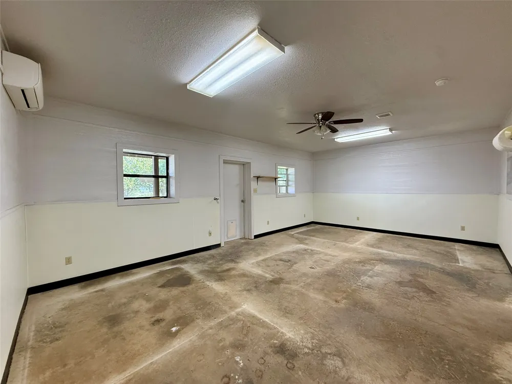 20959 Hwy 281 Hico, TX 76457