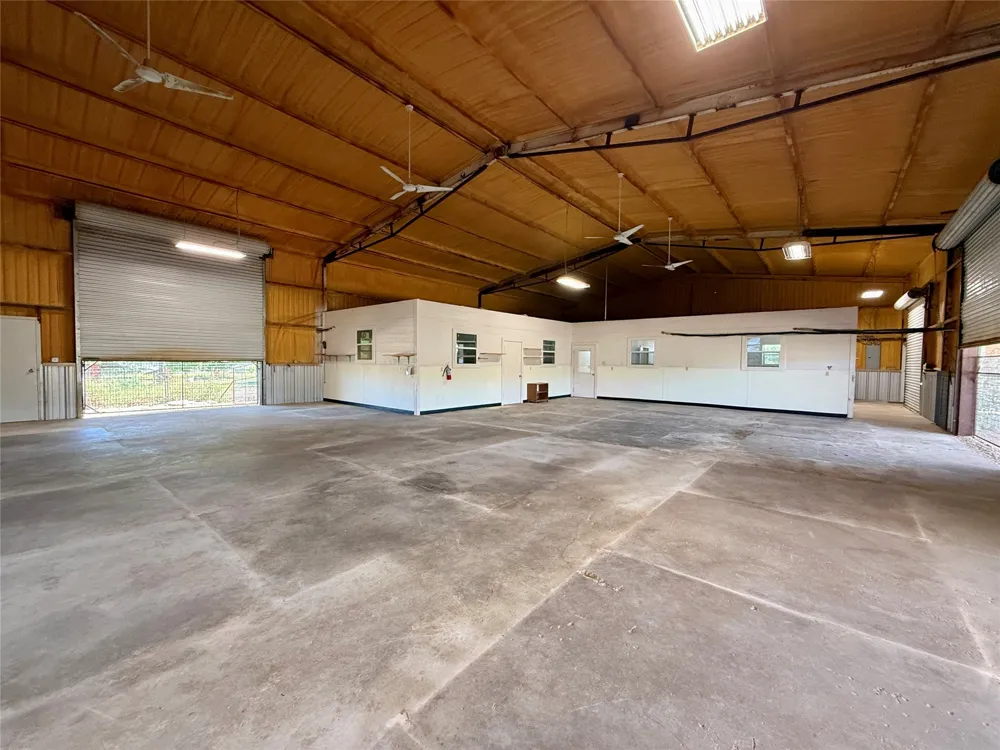 20959 Hwy 281 Hico, TX 76457