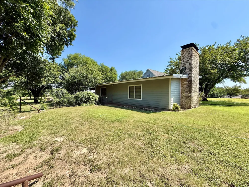 20959 Hwy 281 Hico, TX 76457