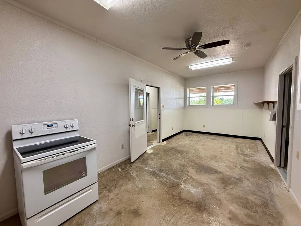 20959 Hwy 281 Hico, TX 76457