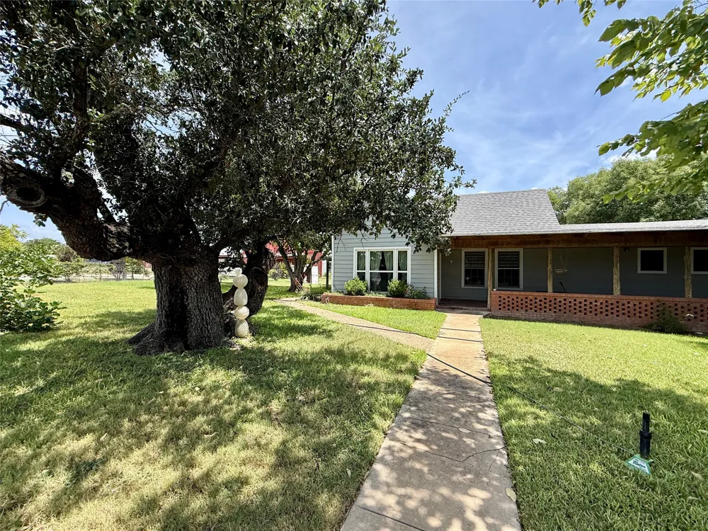 20959 Hwy 281 Hico, TX 76457