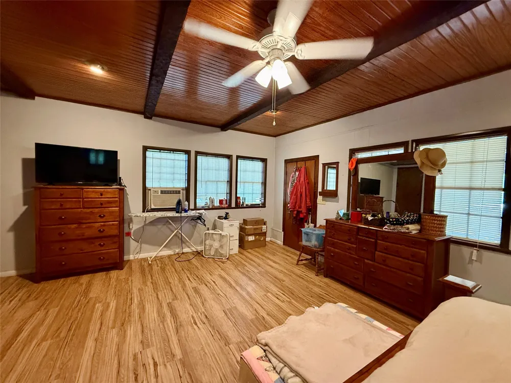 20959 Hwy 281 Hico, TX 76457