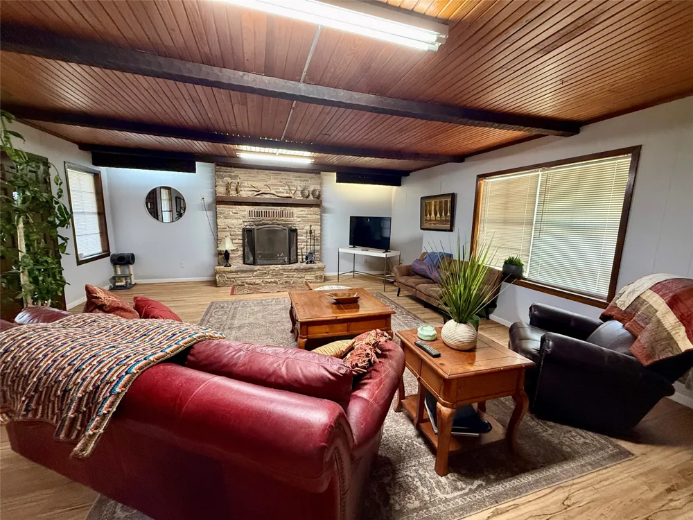 20959 Hwy 281 Hico, TX 76457