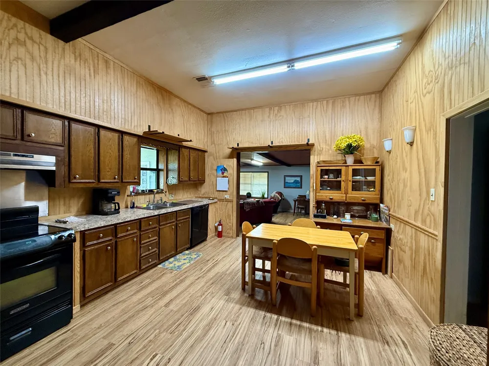20959 Hwy 281 Hico, TX 76457