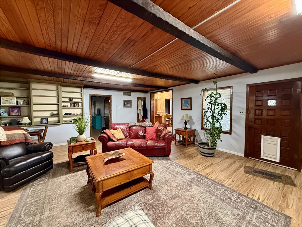 20959 Hwy 281 Hico, TX 76457