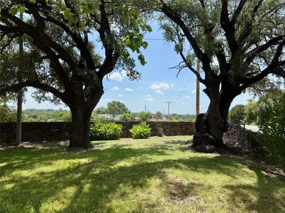 20959 Hwy 281 Hico, TX 76457