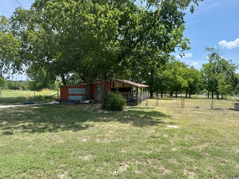20959 Hwy 281 Hico, TX 76457
