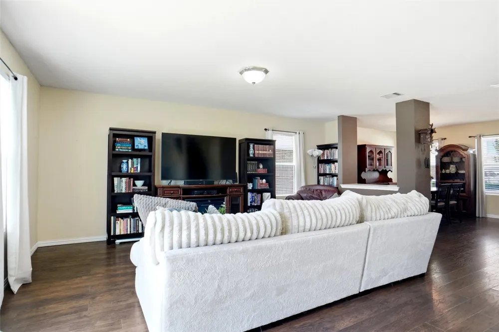 8644 Hawkview Drive Fort Worth, TX 76179