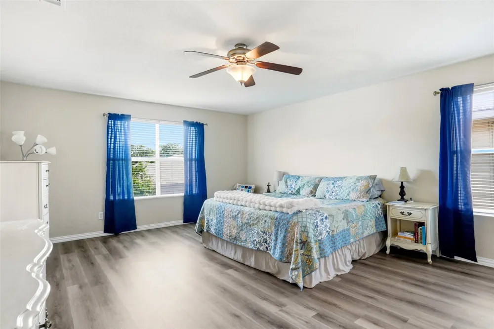 8644 Hawkview Drive Fort Worth, TX 76179