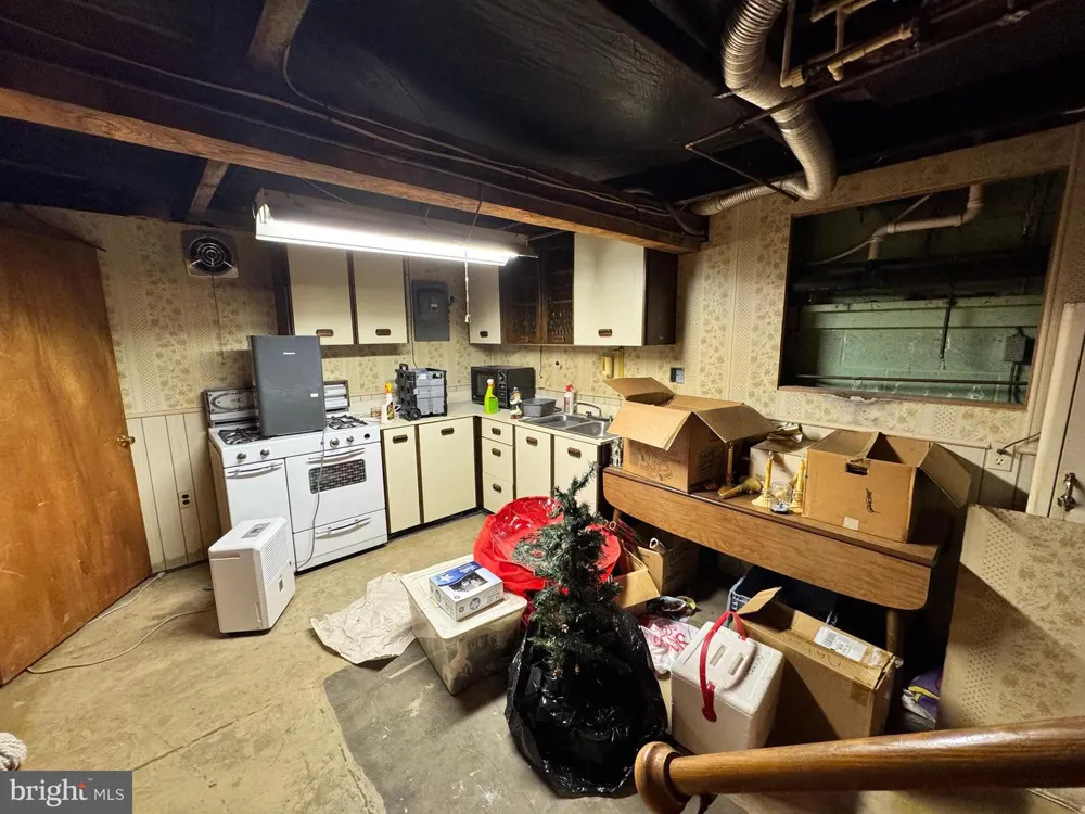 50 RANDALL DRIVE Milroy, PA 17063