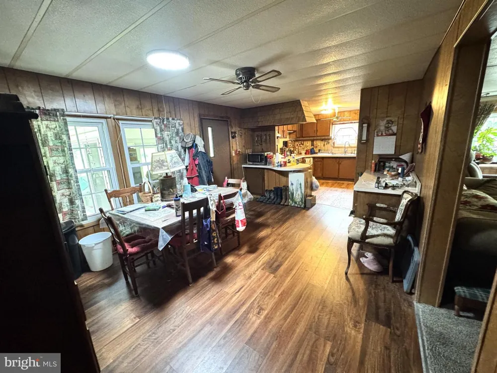 50 RANDALL DRIVE Milroy, PA 17063