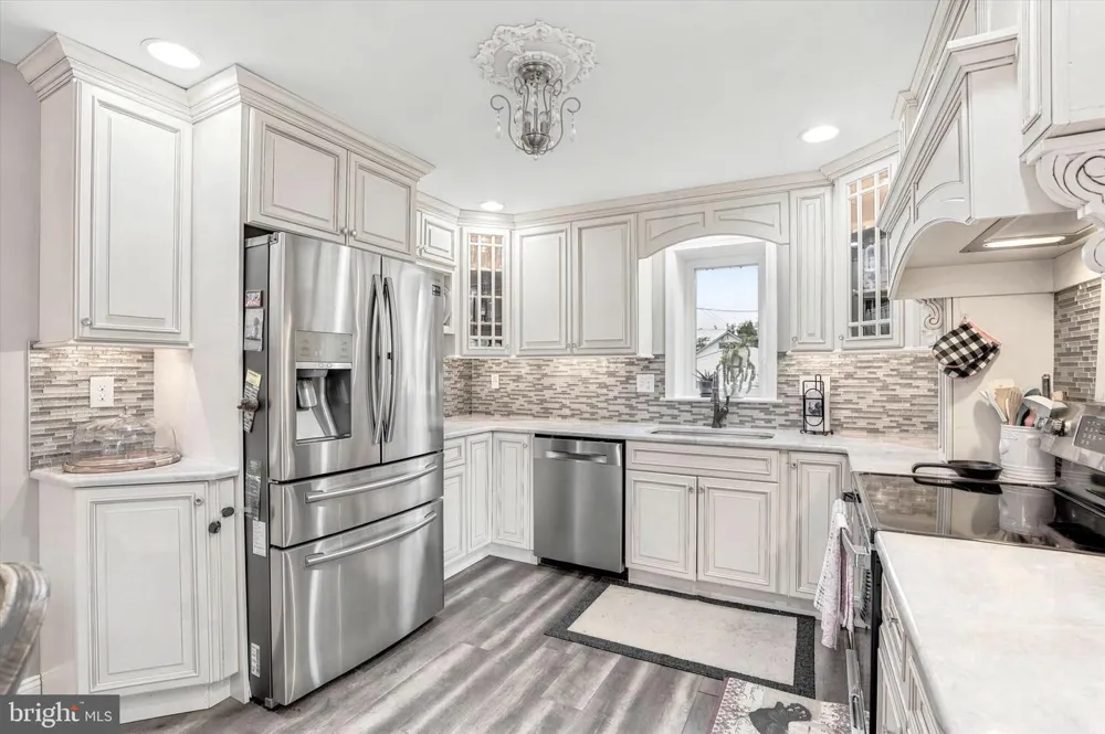 1216 TOWNSHIP LINE ROAD Phoenixville, PA 19460