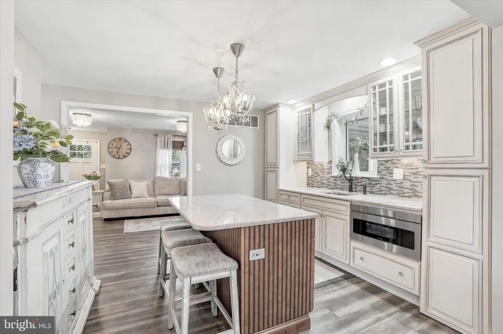 1216 TOWNSHIP LINE ROAD Phoenixville, PA 19460