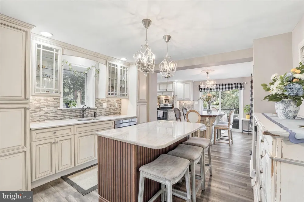 1216 TOWNSHIP LINE ROAD Phoenixville, PA 19460