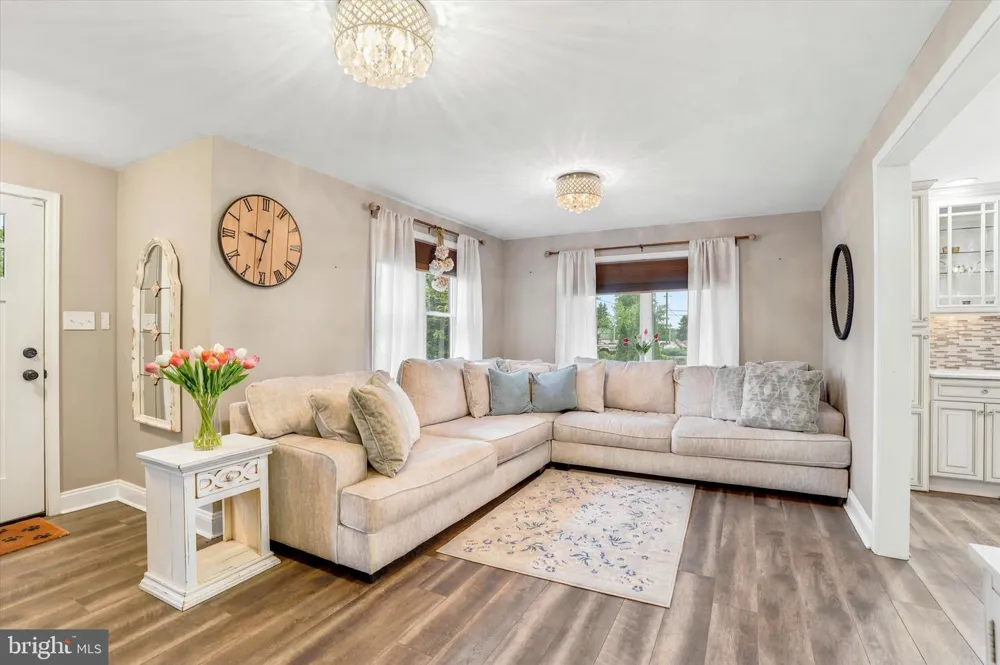 1216 TOWNSHIP LINE ROAD Phoenixville, PA 19460