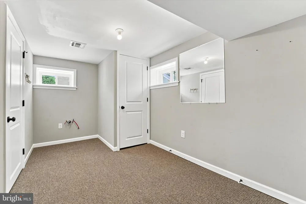 1216 TOWNSHIP LINE ROAD Phoenixville, PA 19460
