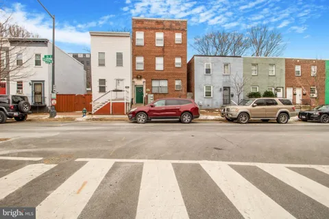 1111 16TH STREET NE