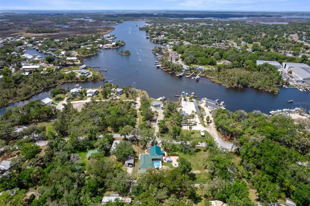 5447 S BOULEVARD DRIVE Homosassa, FL 34448