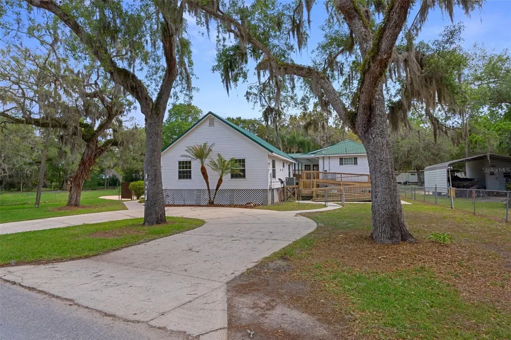 5447 S BOULEVARD DRIVE Homosassa, FL 34448