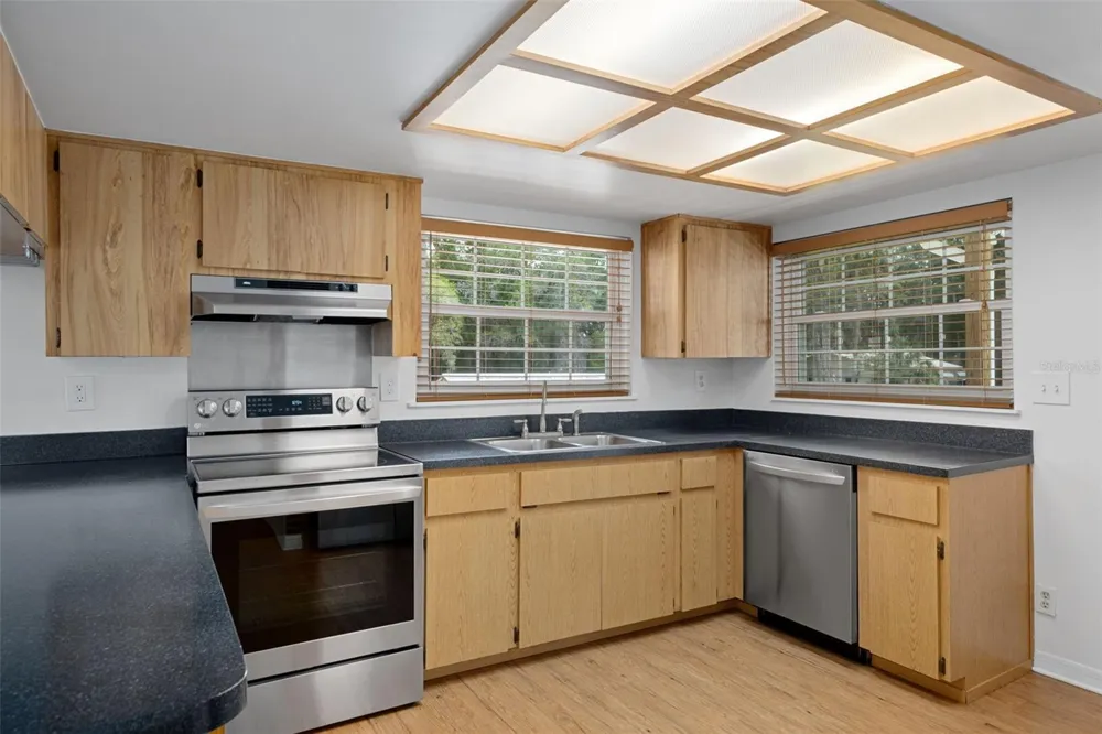 5447 S BOULEVARD DRIVE Homosassa, FL 34448